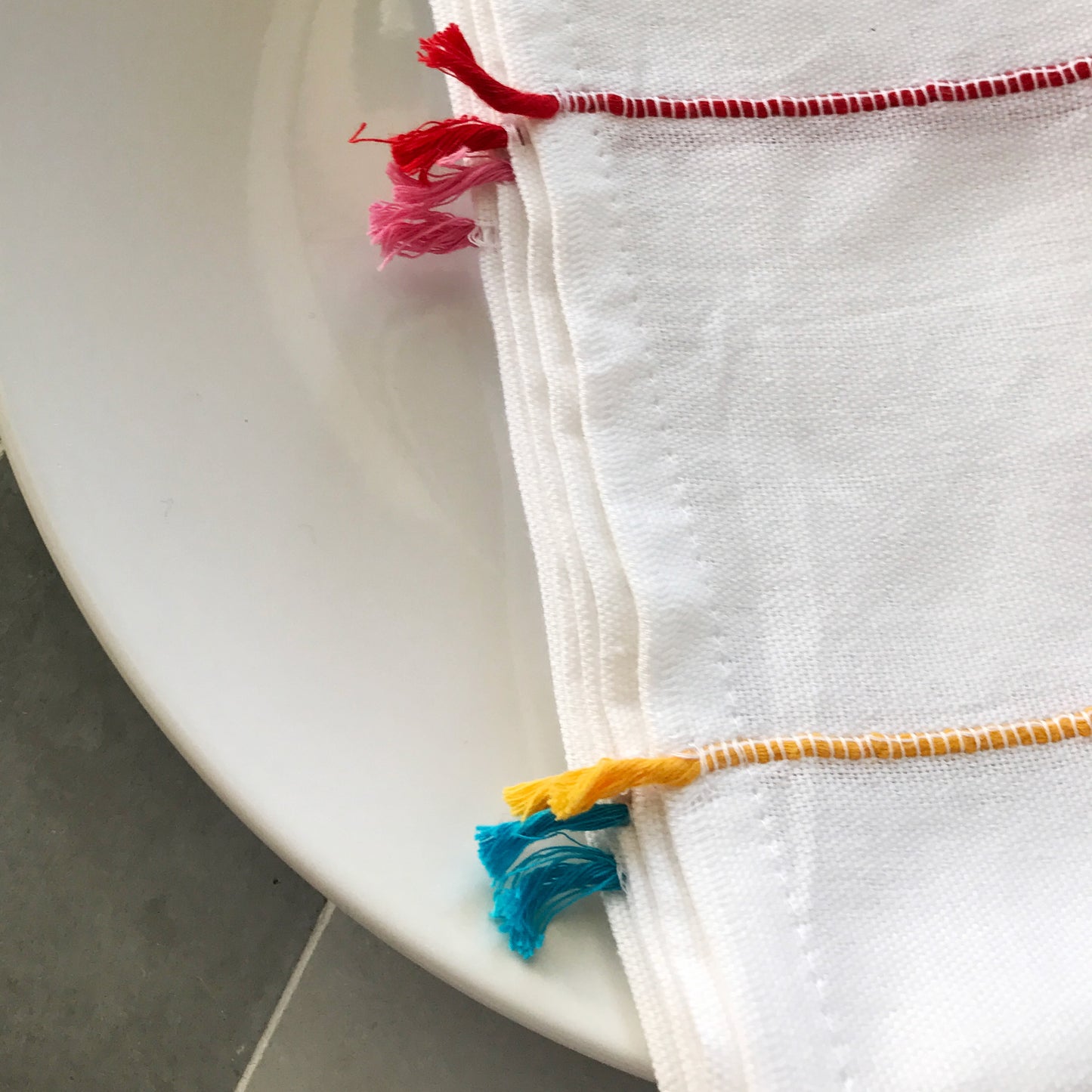 RAINBOW TASSEL TABLE NAPKIN